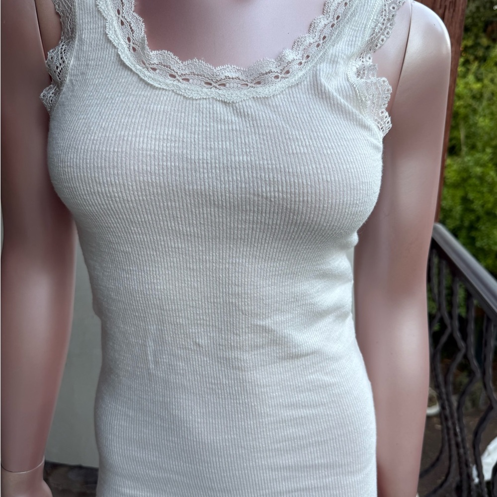 NWT Lovestitch Ivory‎ White Lace-Trimmed Tank ribbed S long layer -low sexy back